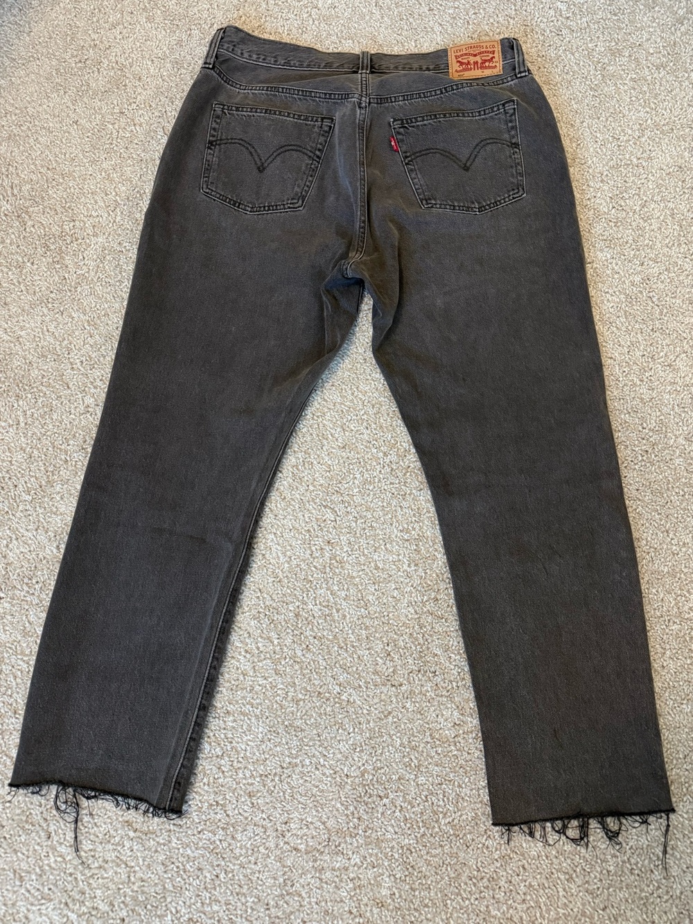 Levi’s Women’s 501 Crop Jeans, Size 32 - Picture 2 of 9
